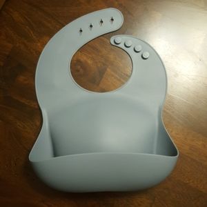 Baby bib silicone